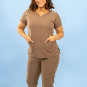 Uniforme Antifluido Stretch Femenino Café